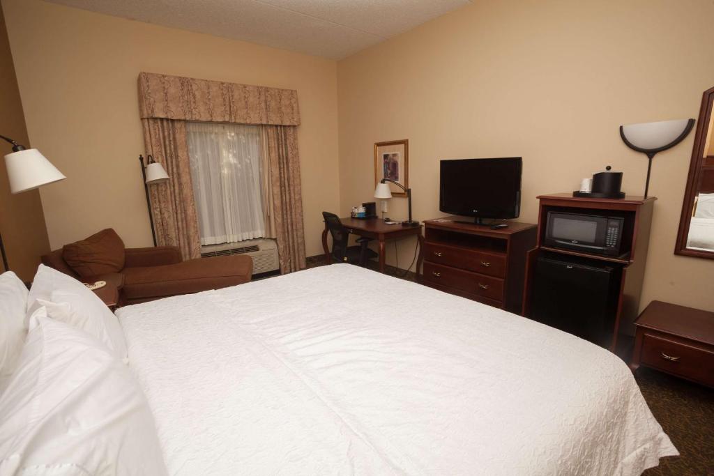 Postel nebo postele na pokoji v ubytování Hampton Inn Oneonta