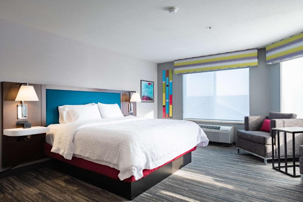 Hampton Inn & Suites Salt Lake City Airport - 