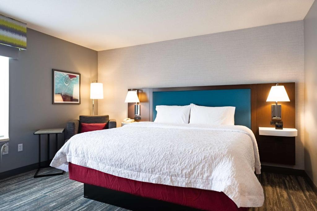 Hampton Inn & Suites Salt Lake City Airport - 