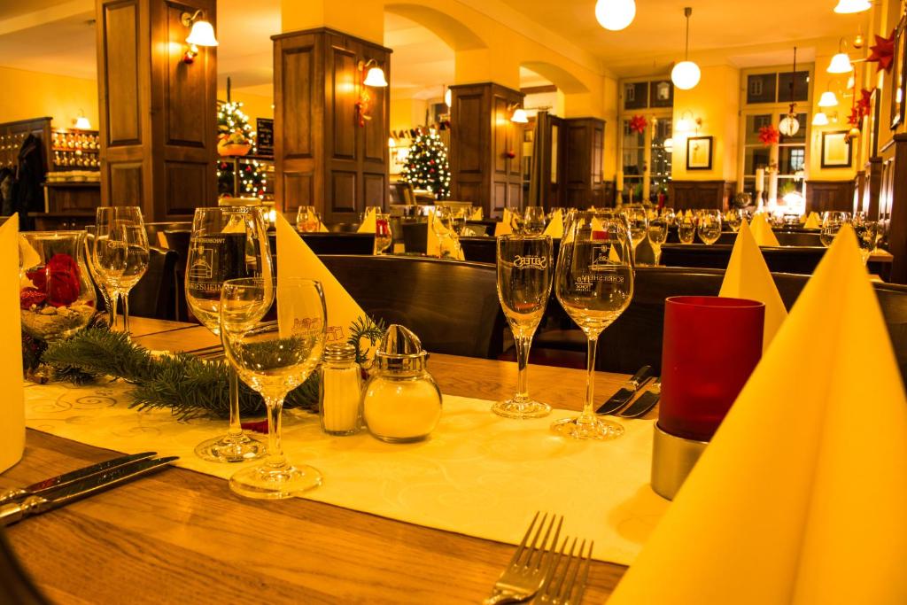 Nápoje v ubytování Hotel Goldener Falke