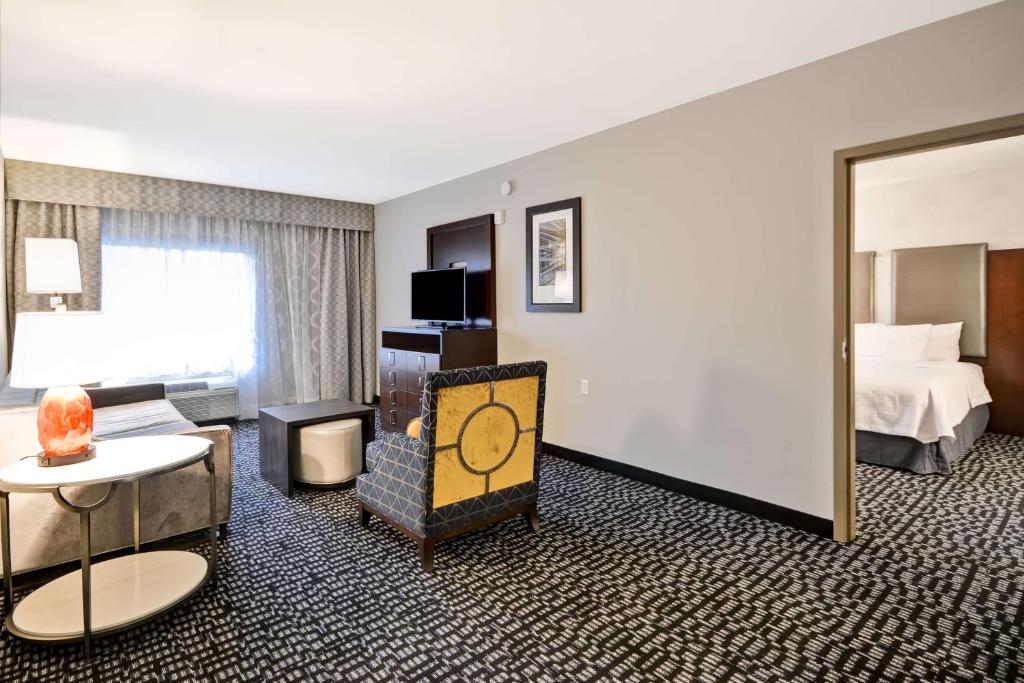 Homewood Suites by Hilton Birmingham Downtown Near UAB photo