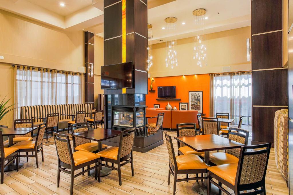 Posezení v ubytování Hampton Inn Prescott