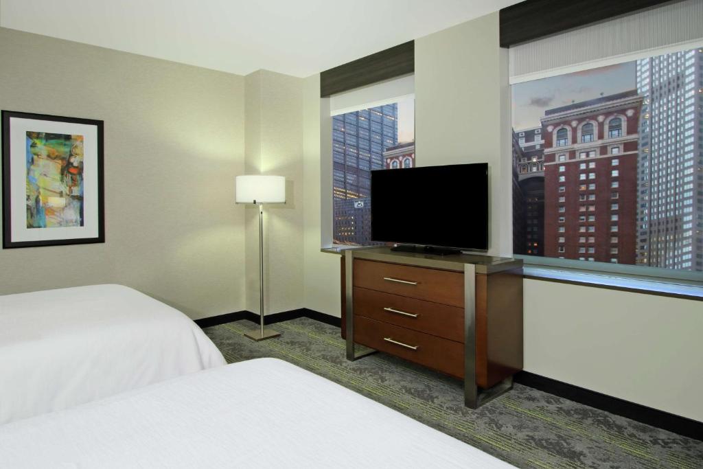 Embassy Suites Pittsburgh Downtown photo