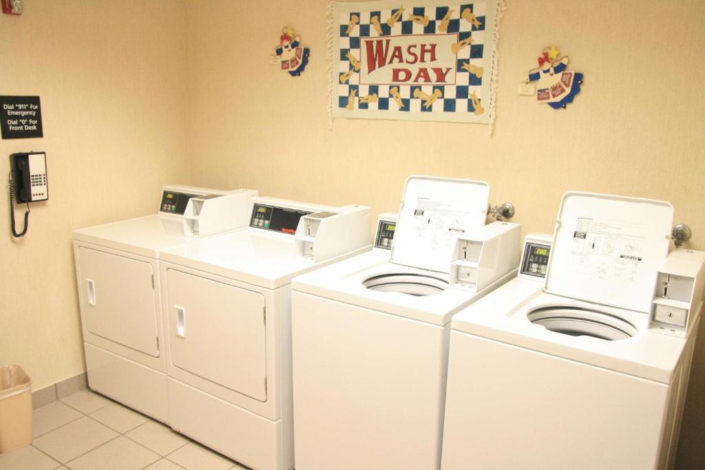 Hampton Inn & Suites Binghamton/Vestal photo
