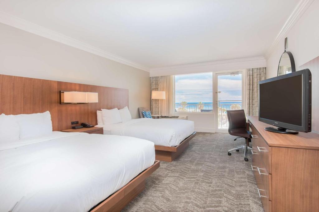 Hilton Pensacola Beach - Deluxe Queen Room Met Twee Queen Bedden