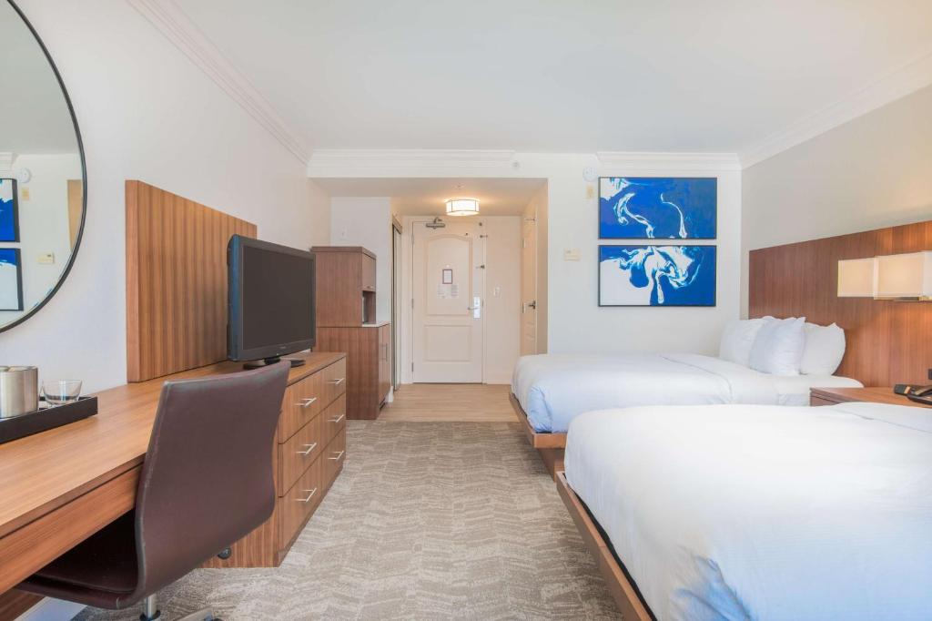 Hilton Pensacola Beach - 