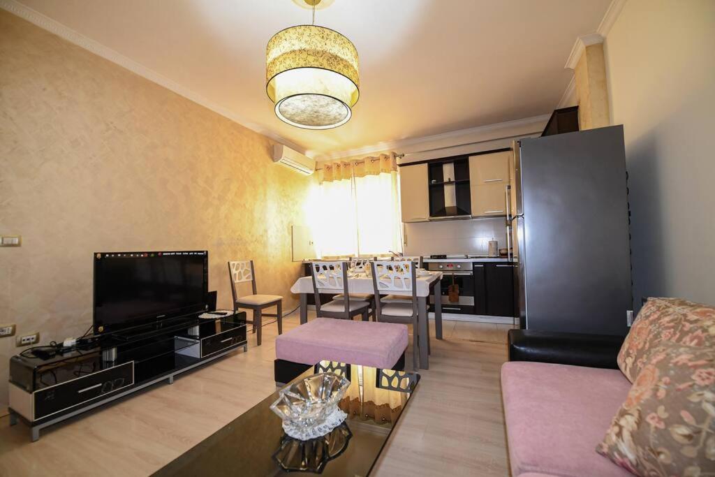 ARSI FLAT -Spacious & Stylish condo-city center - Imazhi 5