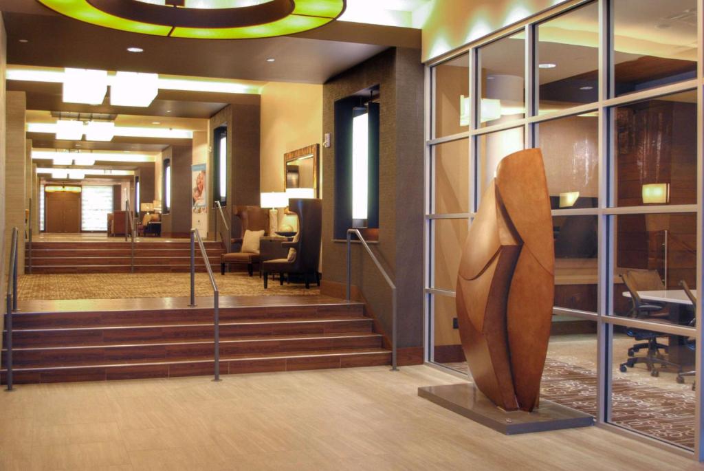 Vstupní hala nebo recepce v ubytování DoubleTree by Hilton Hotel Reading