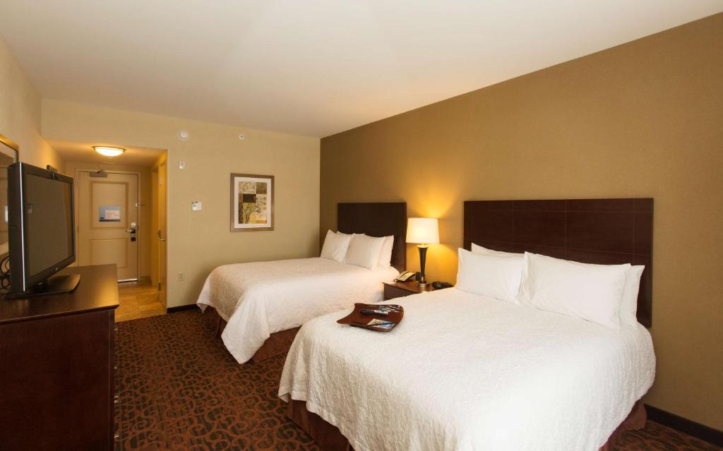 Hampton Inn Marquette-Waterfront - Queen Room Met Twee Queensize Bedden - Niet -roken