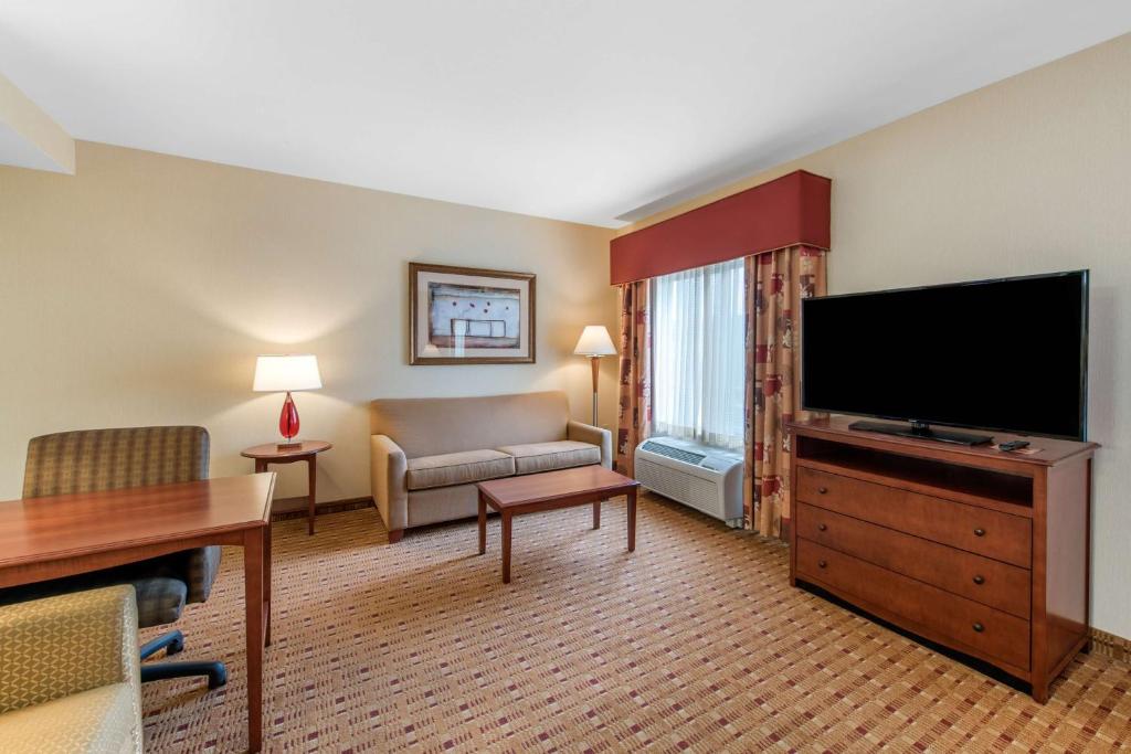 Hampton Inn & Suites Arcata - Suite Estúdio King Com Sofá-Cama - Não Fumador