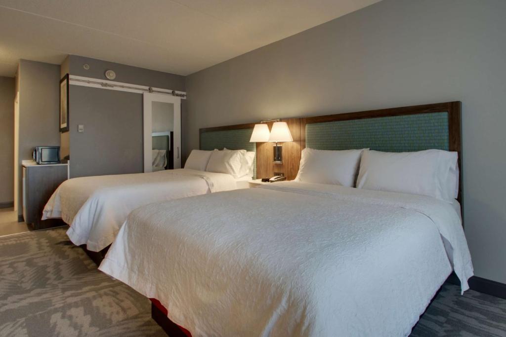 Hampton Inn & Suites Chicago/Aurora - Habitación Con Dos Camas Queen - No Fumadores