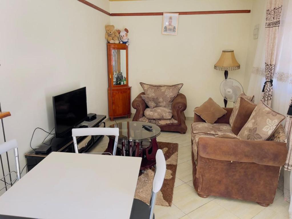 Albert Suites & Apartments Entebbe - Casa De Dos Dormitorios