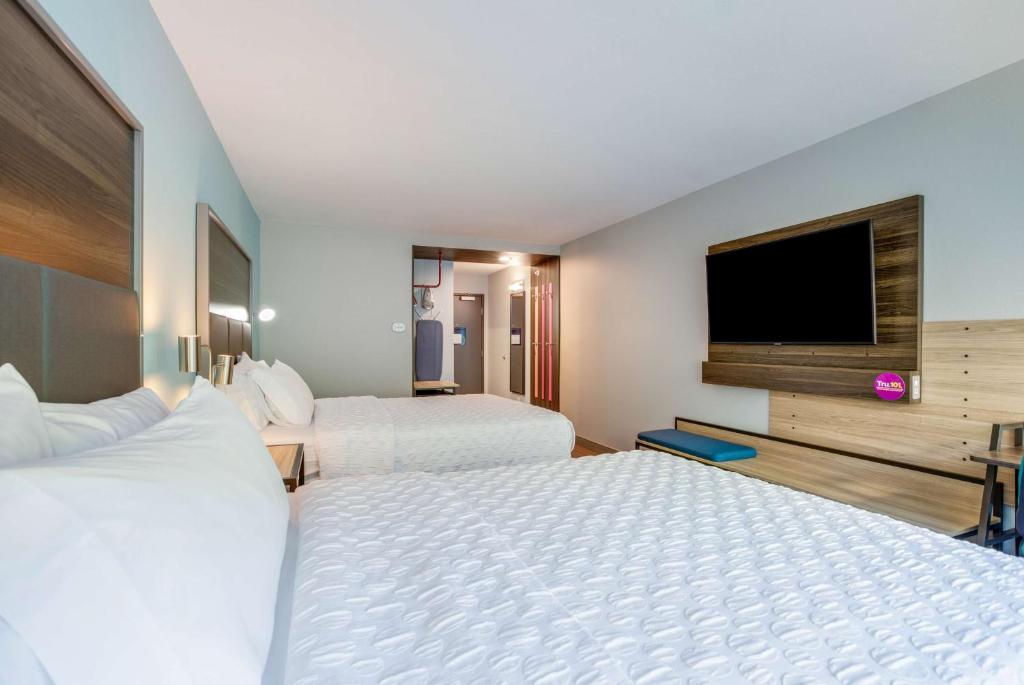 Tru By Hilton Saint Joseph - Chambre Queen Avec Deux Lits Queen