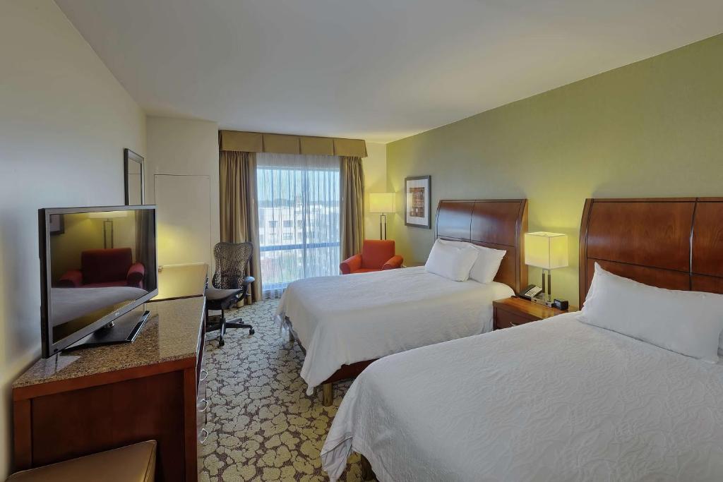 Hilton Garden Inn Durham-University Medical Center - Queen Room With Two Queen Beds - Hearing Access