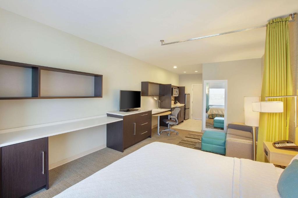Postel nebo postele na pokoji v ubytování Home2 Suites by Hilton Amarillo West Medical Center