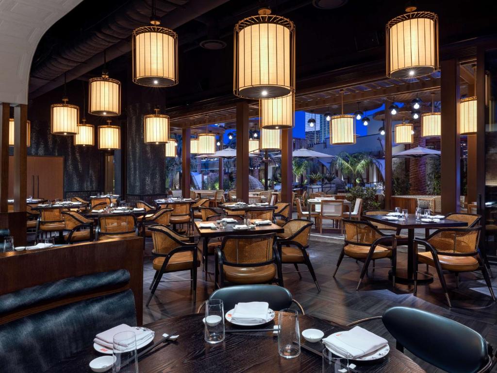 Crockfords Las Vegas, LXR Hotels & Resorts at Resorts World photo