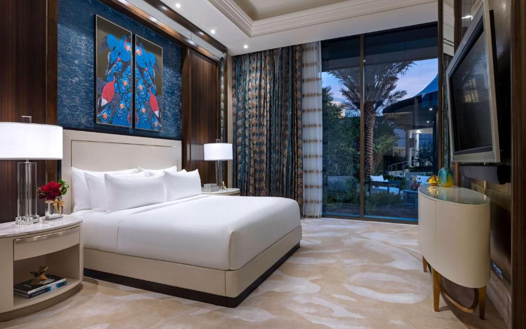 Crockfords Las Vegas, LXR Hotels & Resorts at Resorts World photo