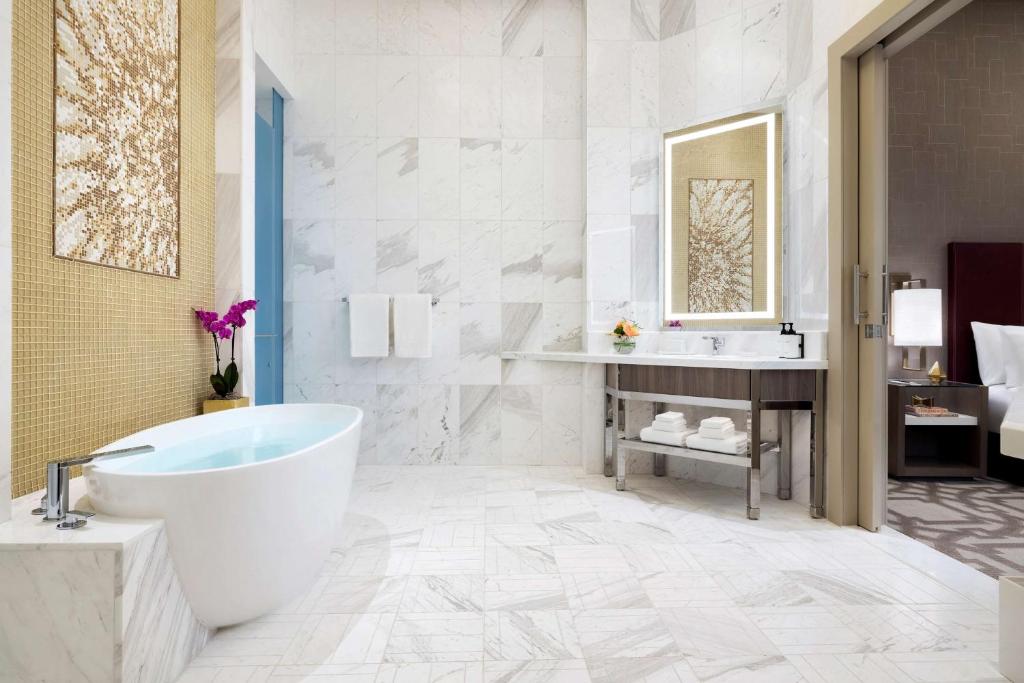 Crockfords Las Vegas, LXR Hotels & Resorts at Resorts World photo