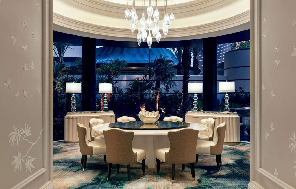 Crockfords Las Vegas, LXR Hotels & Resorts at Resorts World photo