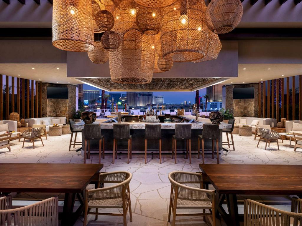 Crockfords Las Vegas, LXR Hotels & Resorts at Resorts World photo