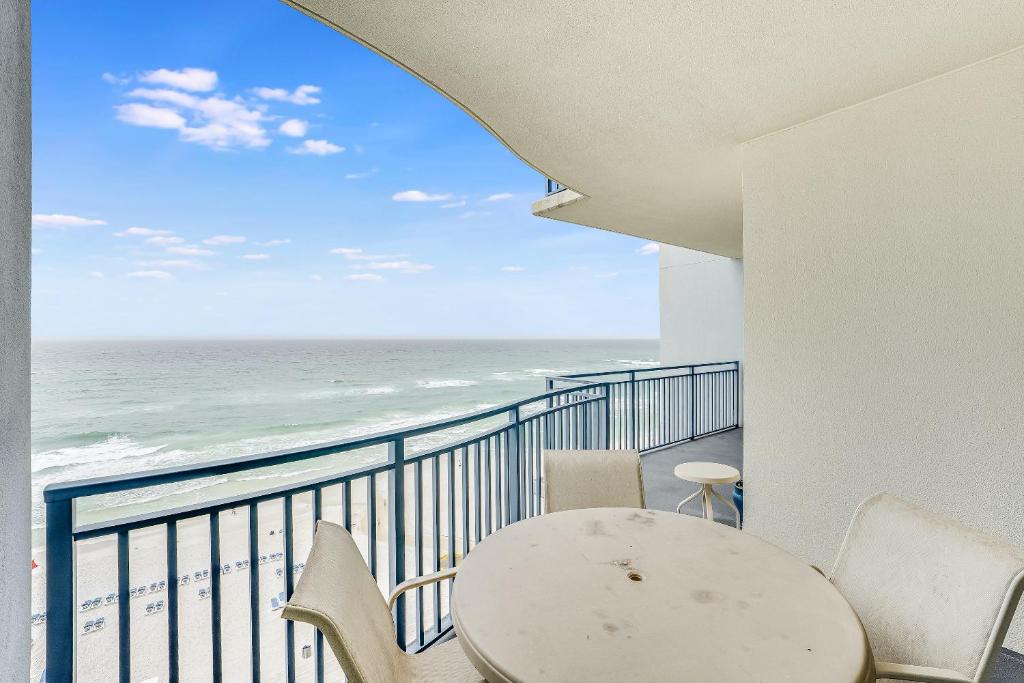 Sterling Breeze by Panhandle Getaways - Apartment With Sea View