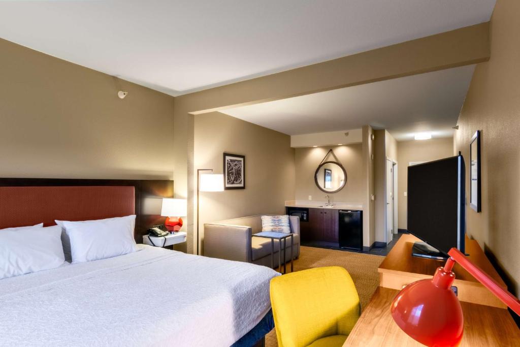 Postel nebo postele na pokoji v ubytování Hampton Inn Laramie