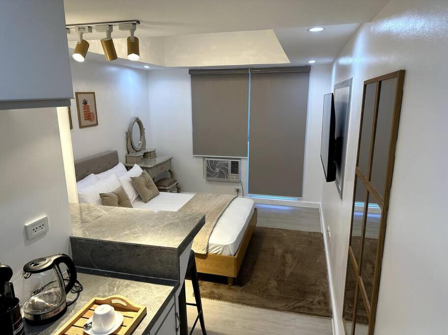 Adjacent Studio (022), San Fernando (updated prices 2024)