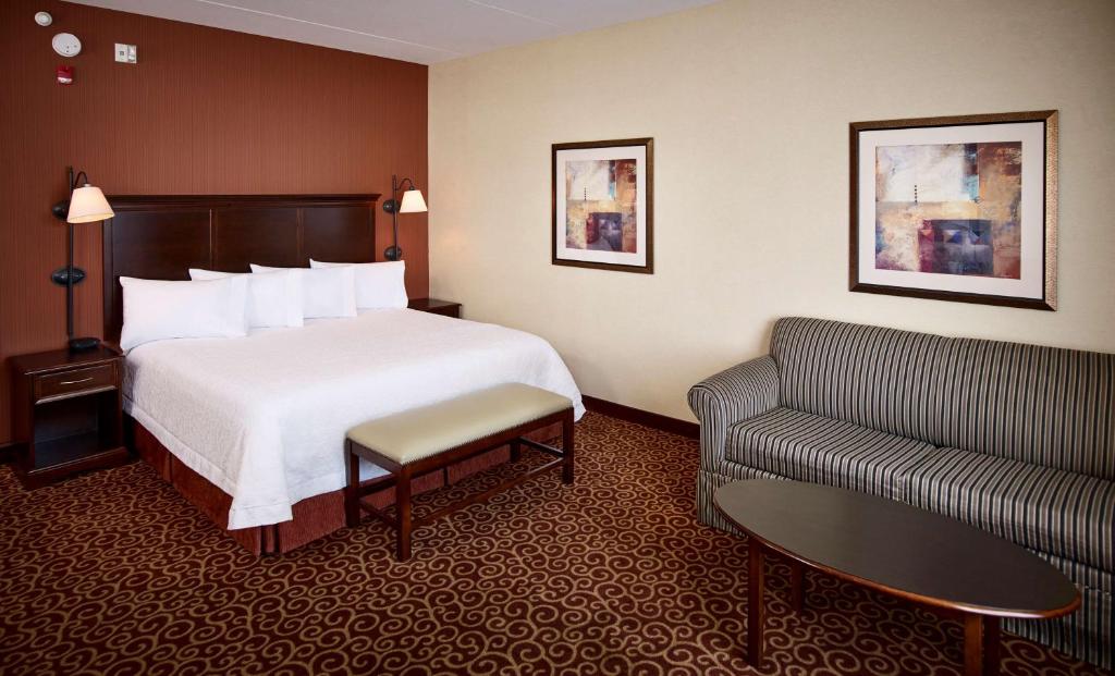 Hampton Inn by Hilton North Bay photo