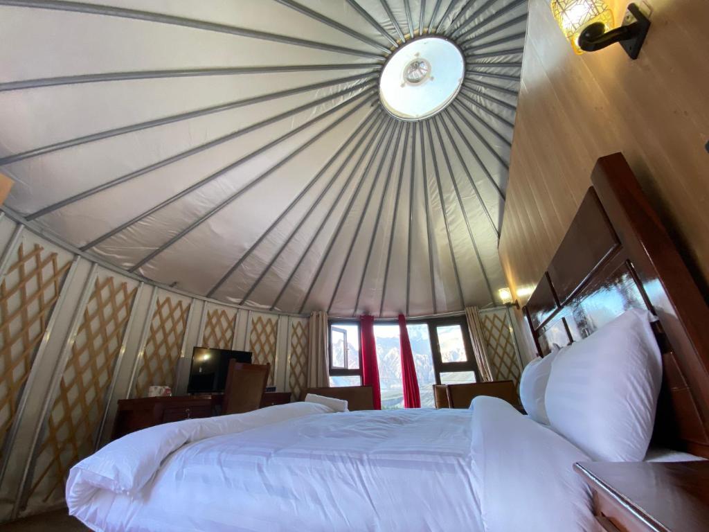 Postel nebo postele na pokoji v ubytování Apex Hotels and Resorts Hussaini