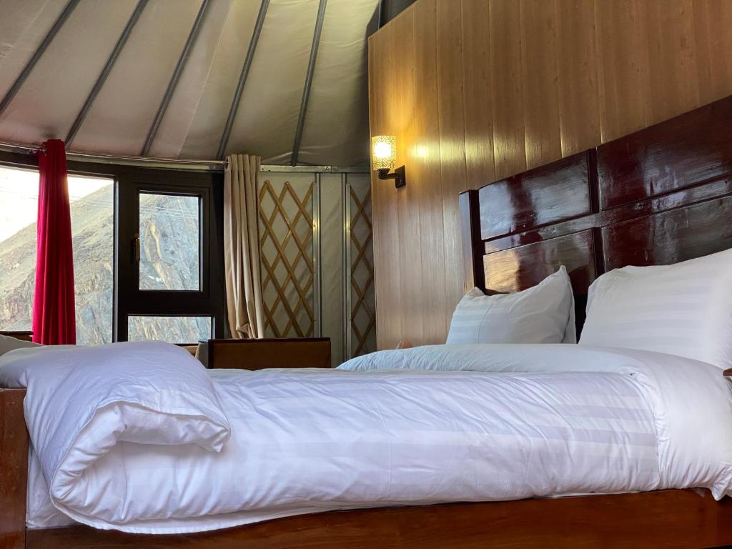 Postel nebo postele na pokoji v ubytování Apex Hotels and Resorts Hussaini