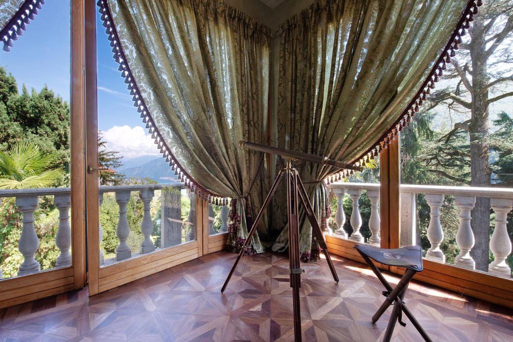 Φωτογραφία από το άλμπουμ του Historic Villa Argegno Como lake σε Dizzasco