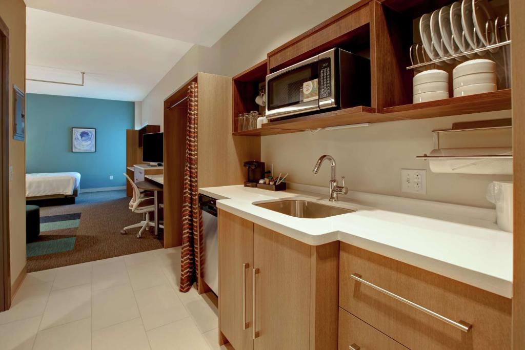 Home2 Suites By Hilton Charlotte Uptown photo