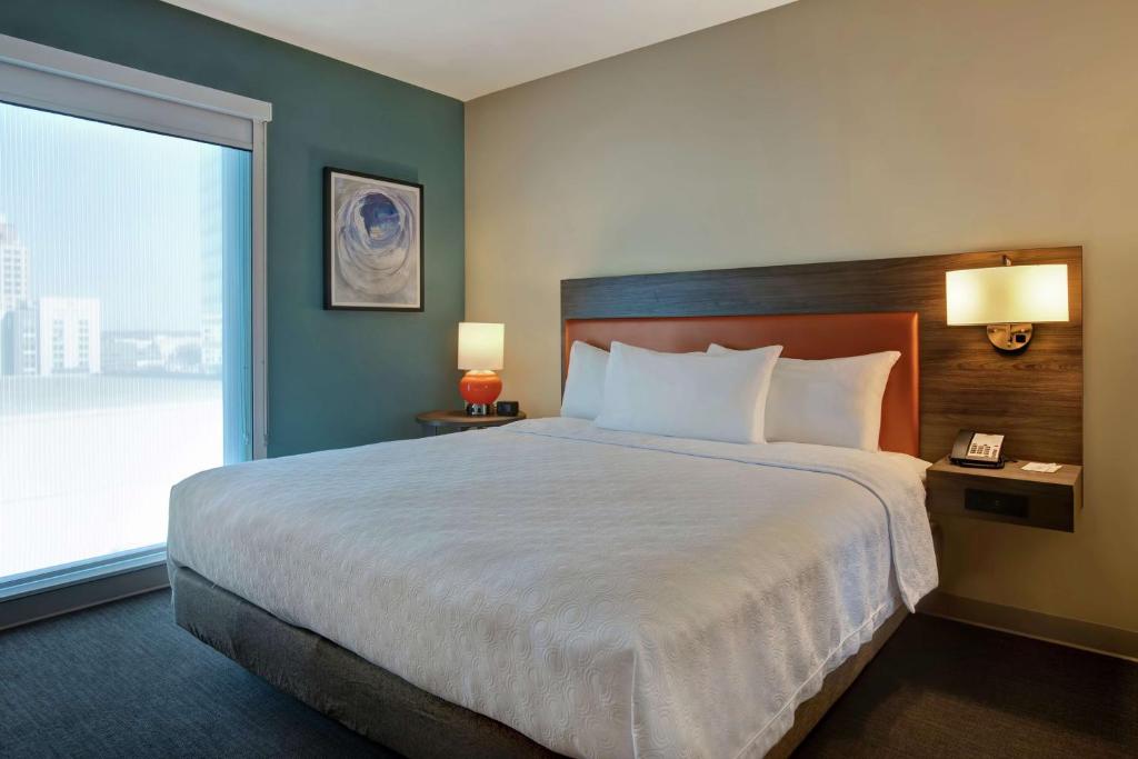 Home2 Suites By Hilton Charlotte Uptown photo