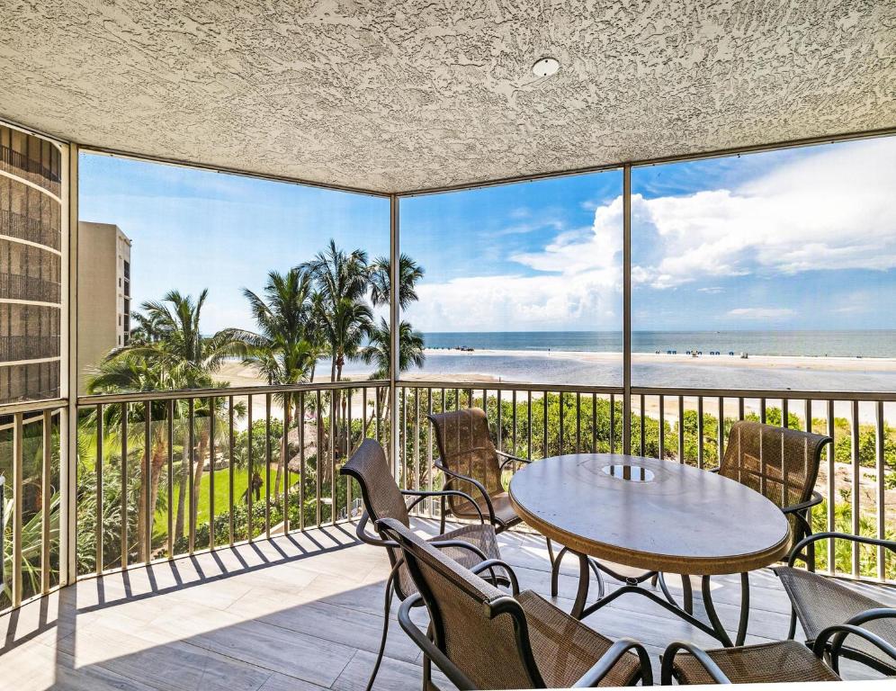 Gullwing 405, Fort Myers Beach Updated 2024 Prices