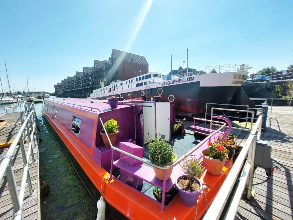 The Joker Boat، ليفربول – أحدث أسعار 2024