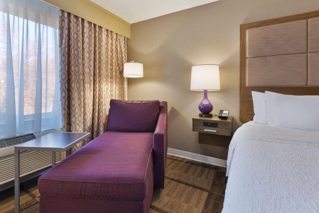 Hampton Inn Waterbury photo