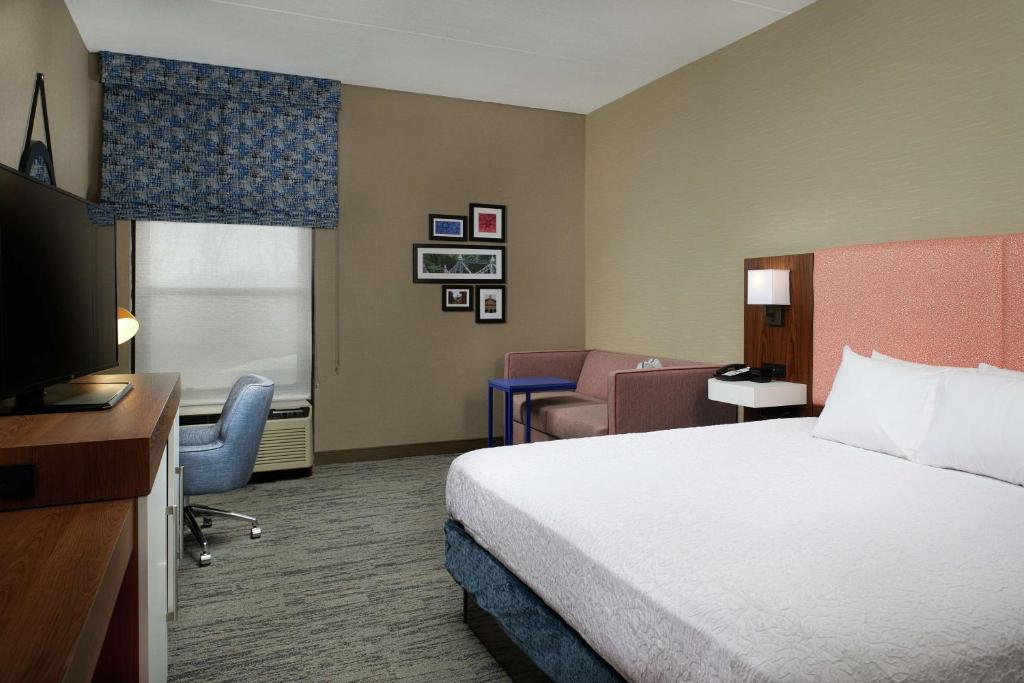 Hampton Inn by Hilton Youngstown-West I-80 photo