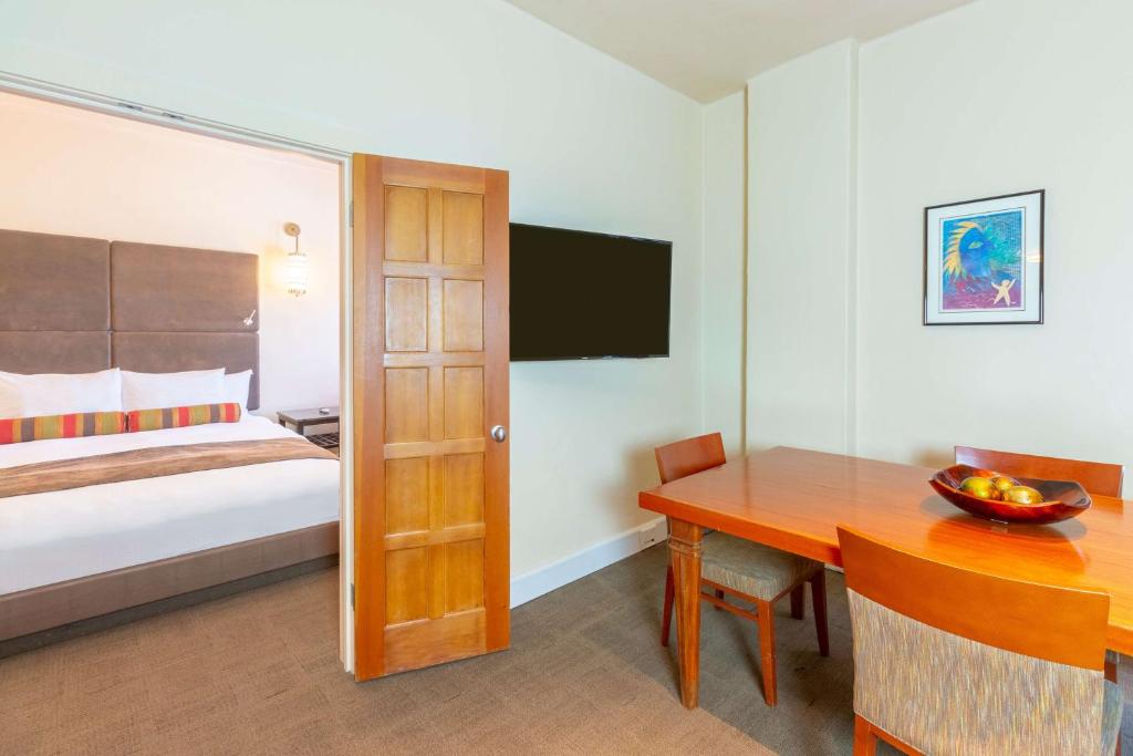 Hotel Andaluz Albuquerque, Curio Collection By Hiltonにあるベッド