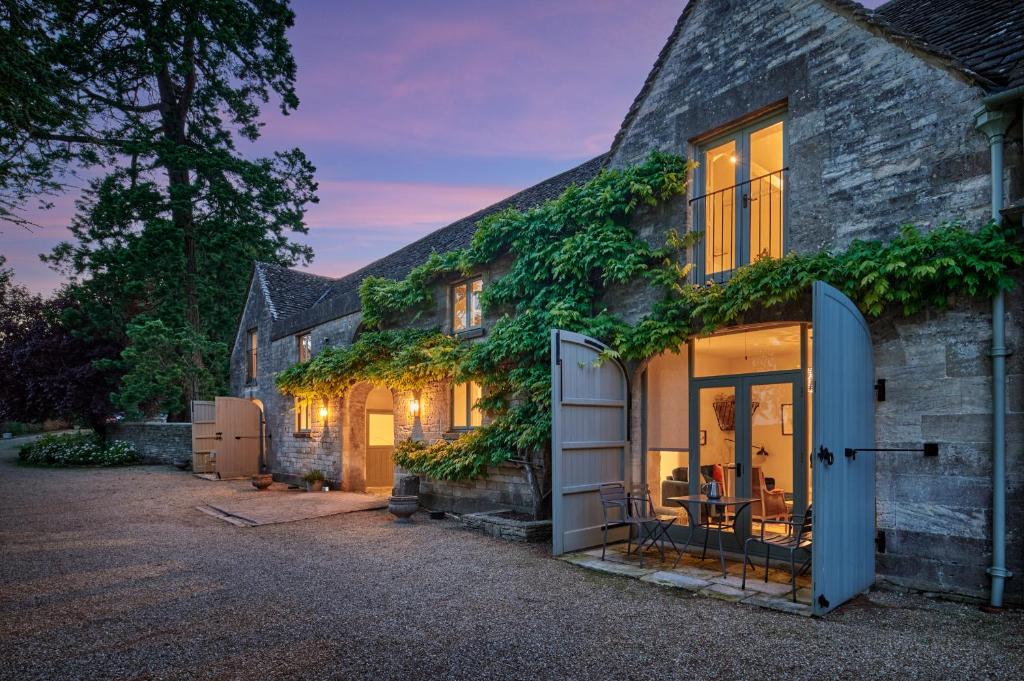 Lammas Retreat in Minchinhampton, Minchinhampton (updated prices 2024)