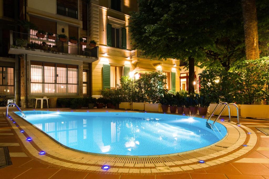 Bazén v ubytování Hotel Reale nebo v jeho okolí