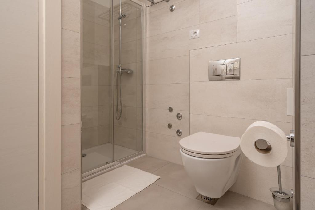 AAA Apartments & Rooms with free private parking - reservation needed - 17