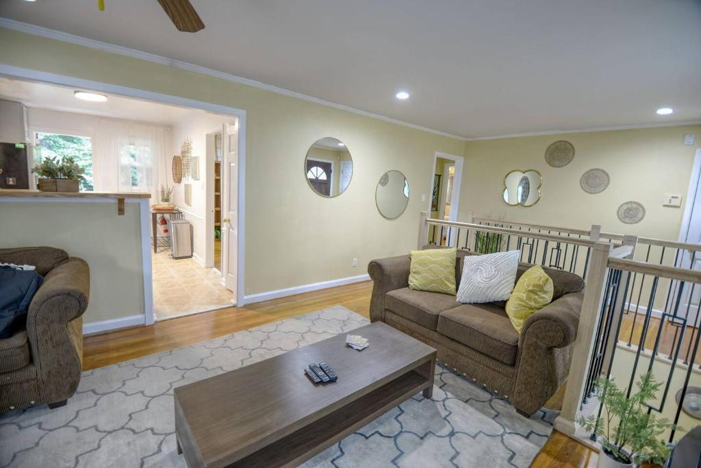 Cozy vacation house near Uptown Charlotte, Charlotte – 2023 legfrissebb árai