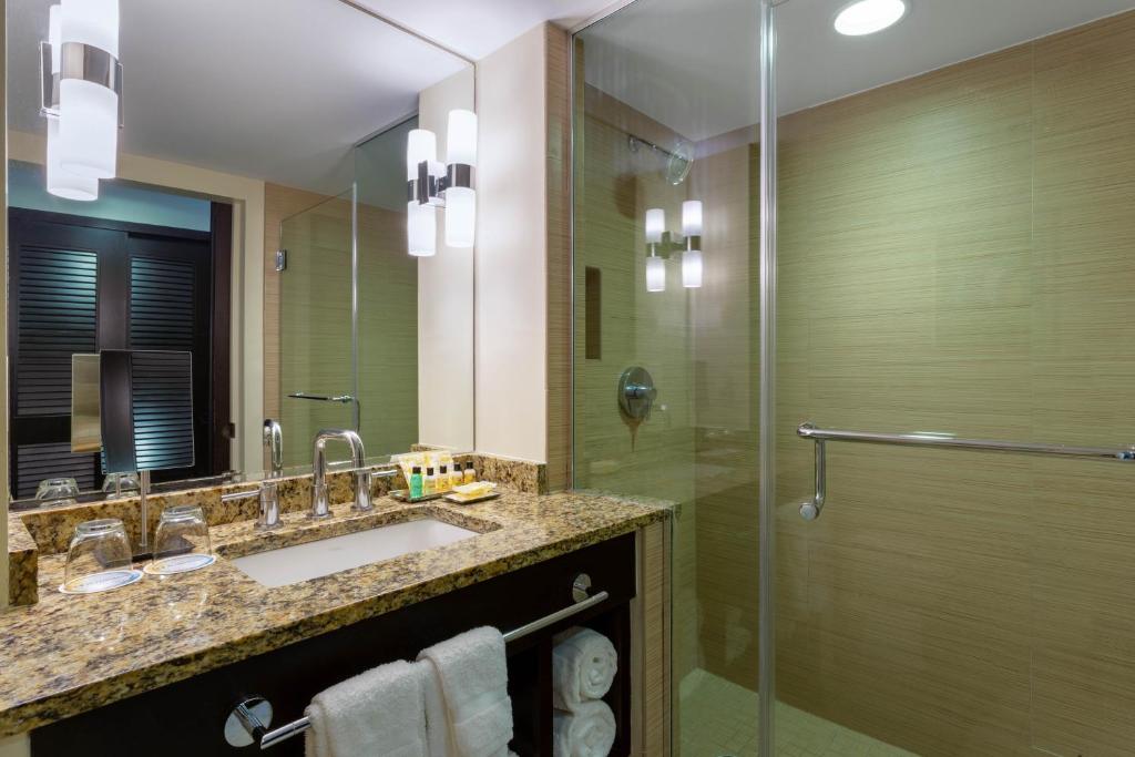 Wyndham Deerfield Beach Resort - 