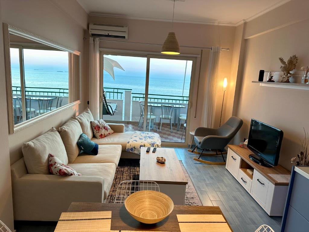 Summertime Luxury Apartment with amazing Sea View - Image 5
