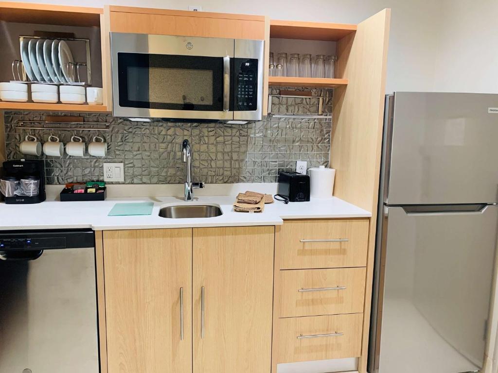Home2 Suites By Hilton Edinburg photo