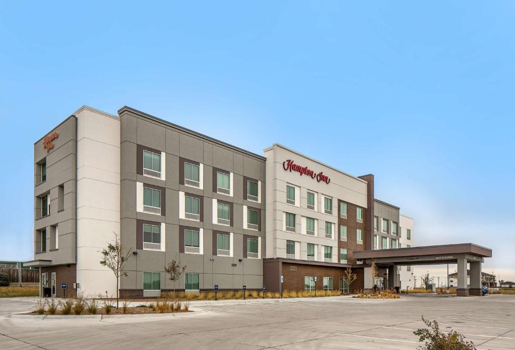 a rendering of the front of a hotel at Hampton Inn Hastings in Hastings