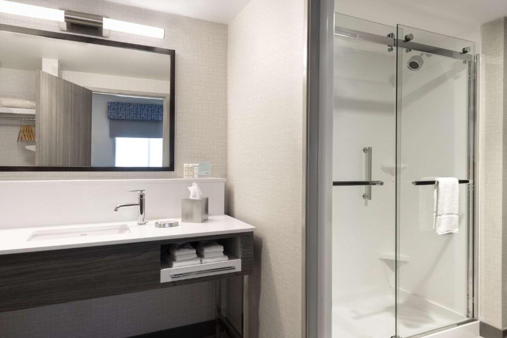 Hampton Inn & Suites St Charles Old Town Area, Mo photo