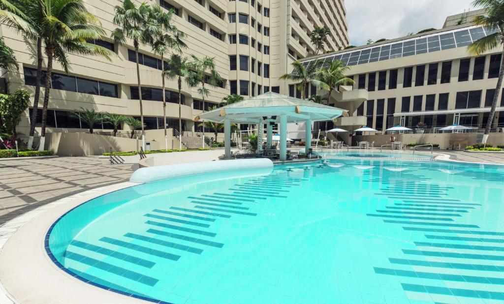 Bazén v ubytování Hilton Colon Guayaquil Hotel nebo v jeho okolí