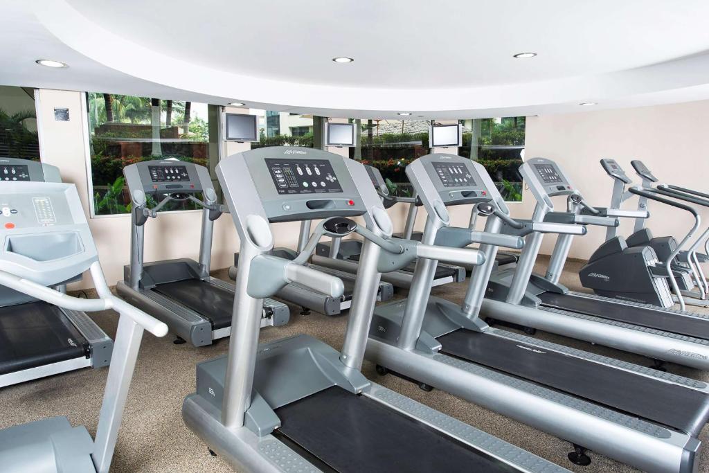 Fitness centrum a/nebo fitness zařízení v ubytování Hilton Colon Guayaquil Hotel