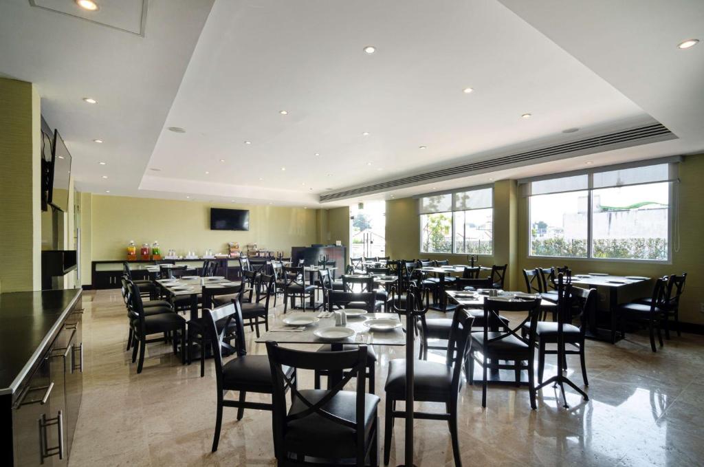 Restaurace v ubytování DoubleTree by Hilton Queretaro
